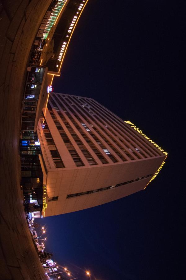 Hotel Yubileiny Minsk Eksteriør bilde