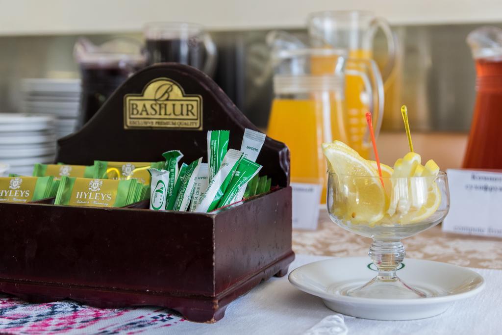 Hotel Yubileiny Minsk Eksteriør bilde