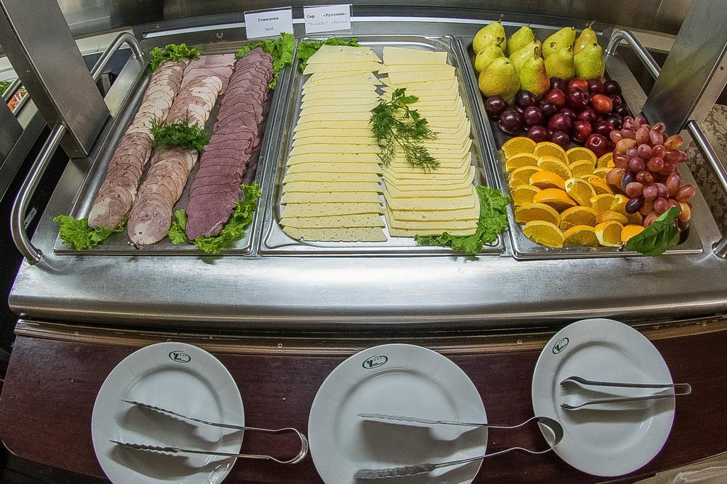 Hotel Yubileiny Minsk Eksteriør bilde