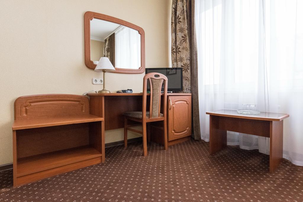 Hotel Yubileiny Minsk Eksteriør bilde