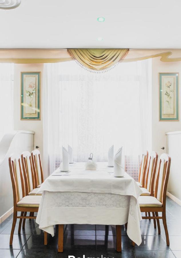 Hotel Yubileiny Minsk Eksteriør bilde
